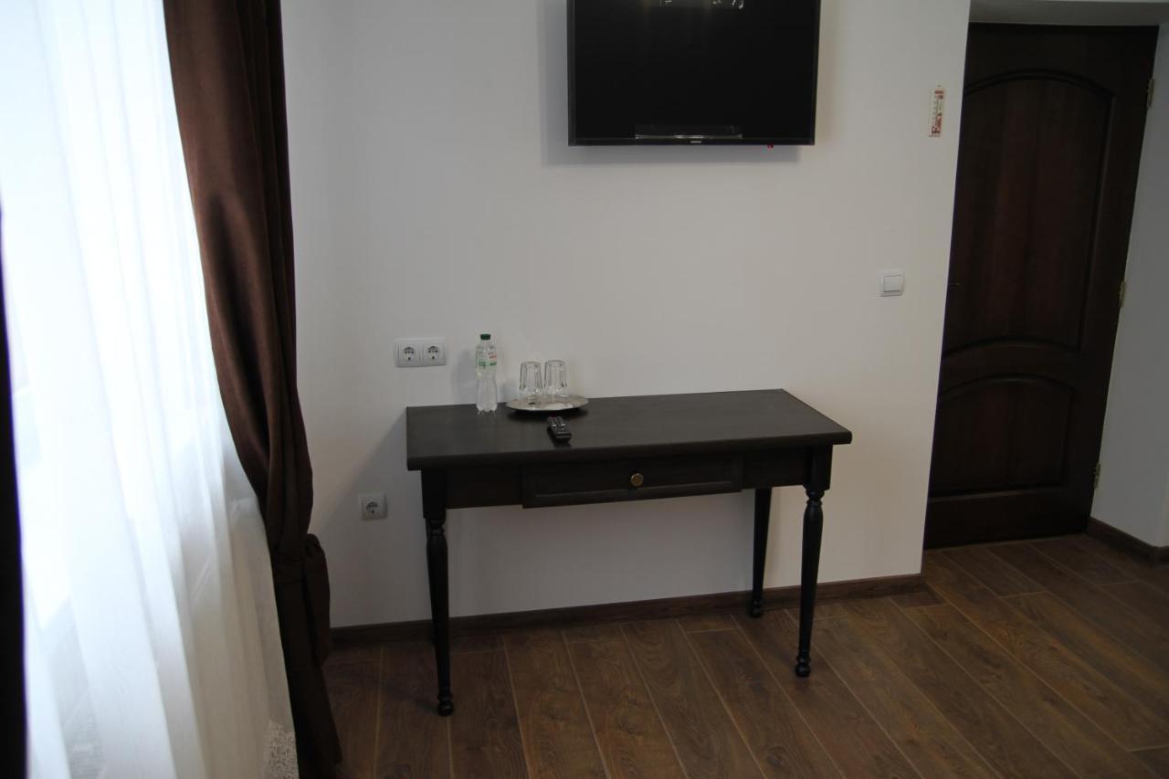 Купецький Двір Hotel Mizhhirya  Eksteriør billede